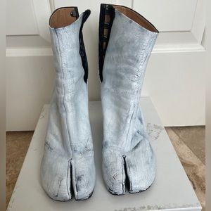 SOLD Maison Margiela Bianchetto painted tabi boots 38